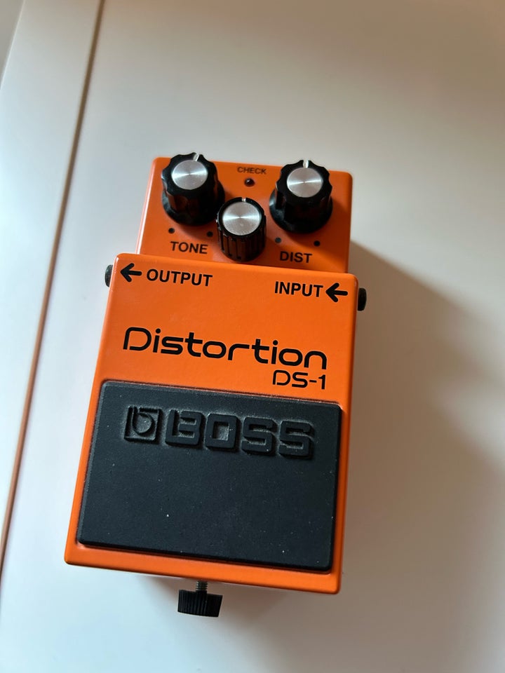 Pedal, Boss DS-1 Distortion