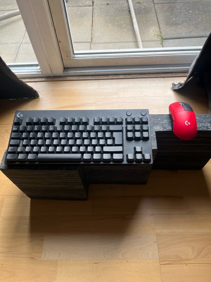 Tastatur Logitech G Pro Logitech