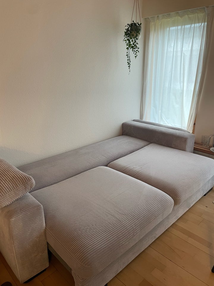 Sovesofa, Sofanova