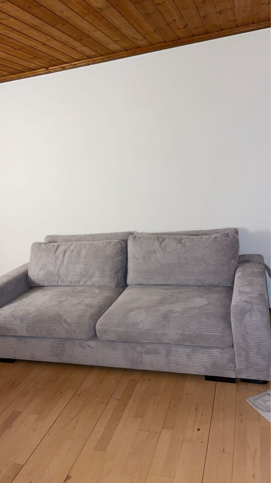 Sovesofa, Sofanova