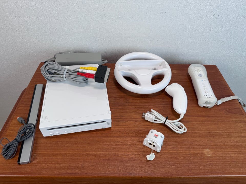 Nintendo Wii, RVL-001, God