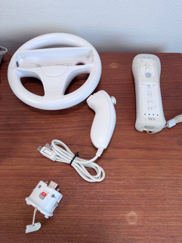 Nintendo Wii, RVL-001, God