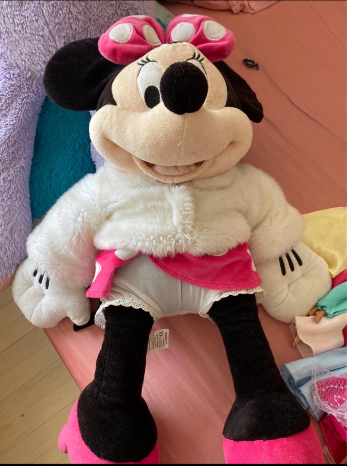 Minnie , Disney