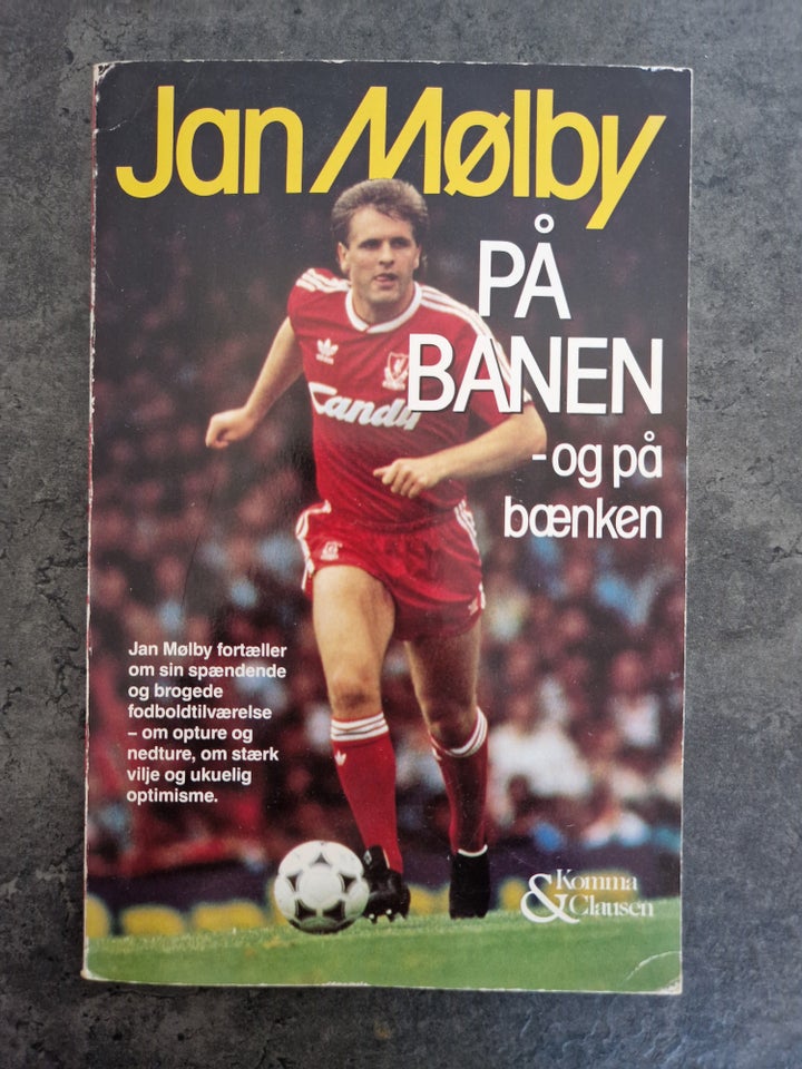 Jan Mølby på banen og på bænken,