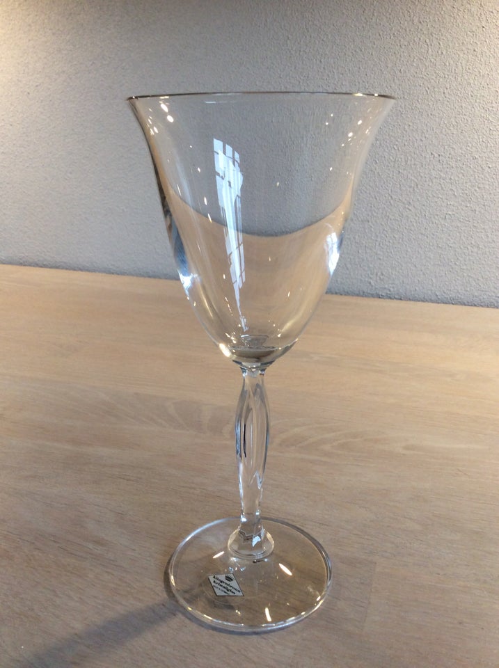 Glas, Vinglas, Klingenbrunn