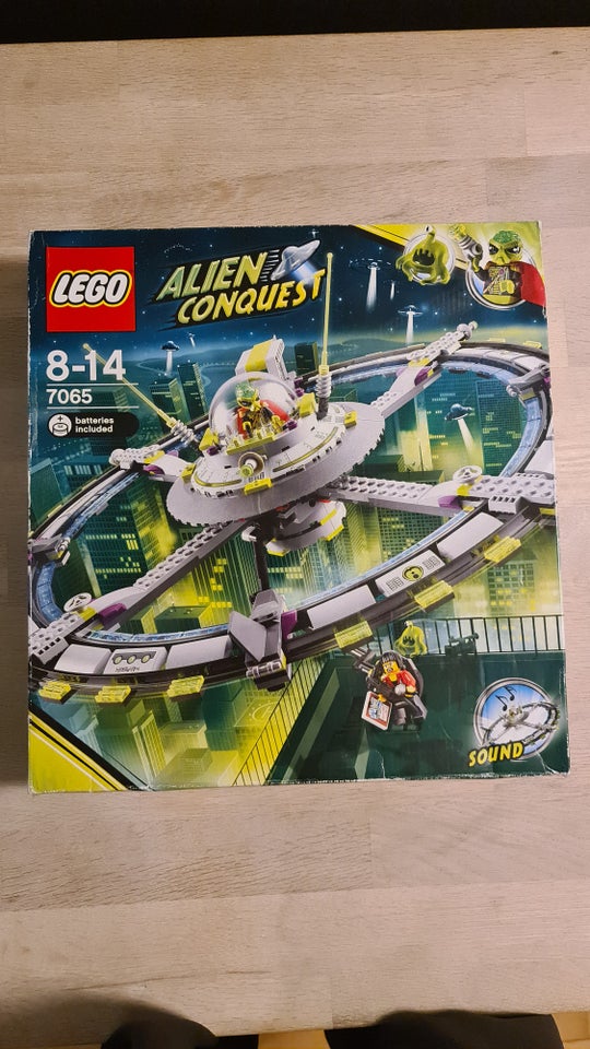 Lego Alien conquest 7065