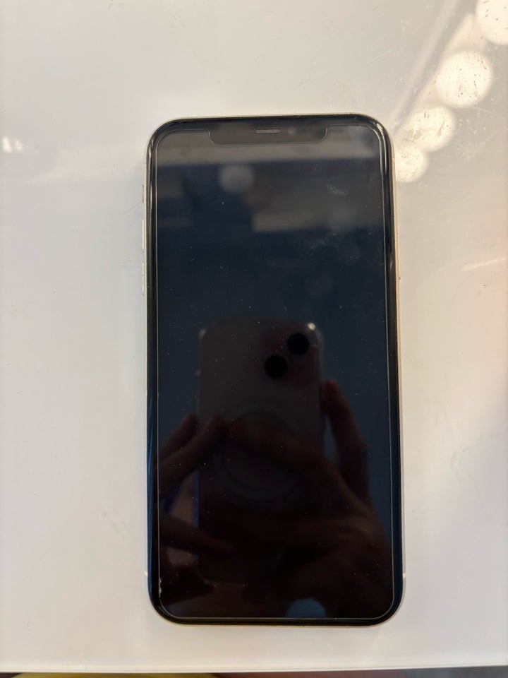 iPhone 11, 64 GB, hvid