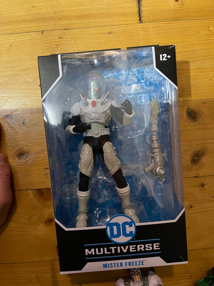 Dc Multiverse Mr. Freeze,