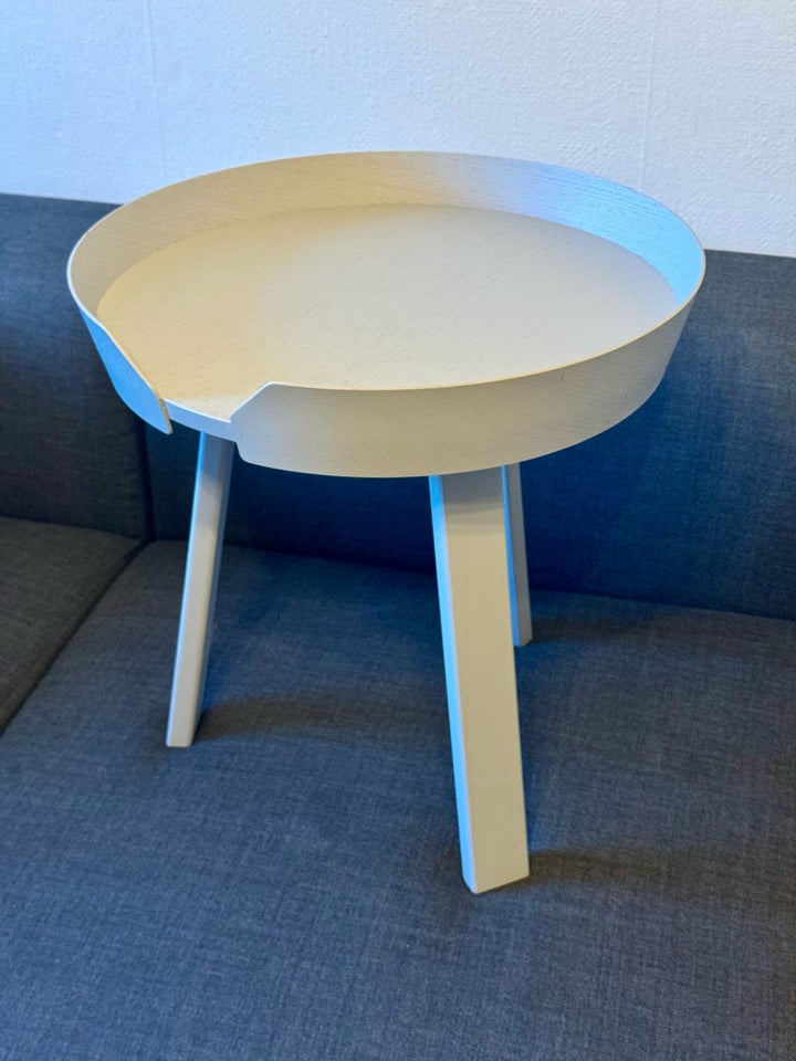 Sofabord MUUTO andet materiale