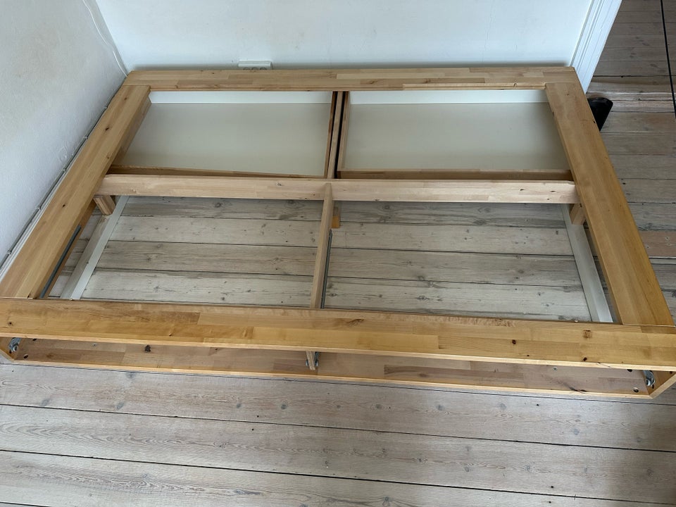 Sengeramme, Ikea , b: 140 l: 200