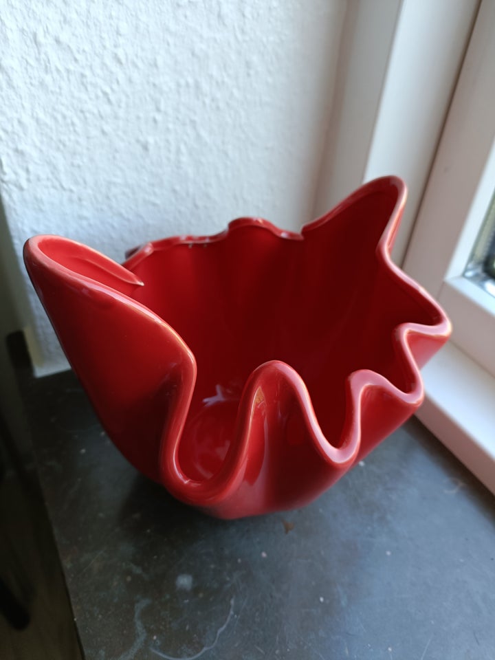 Andre samleobjekter Rød vase