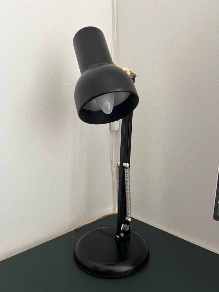 Arkitektlampe, Ukendt