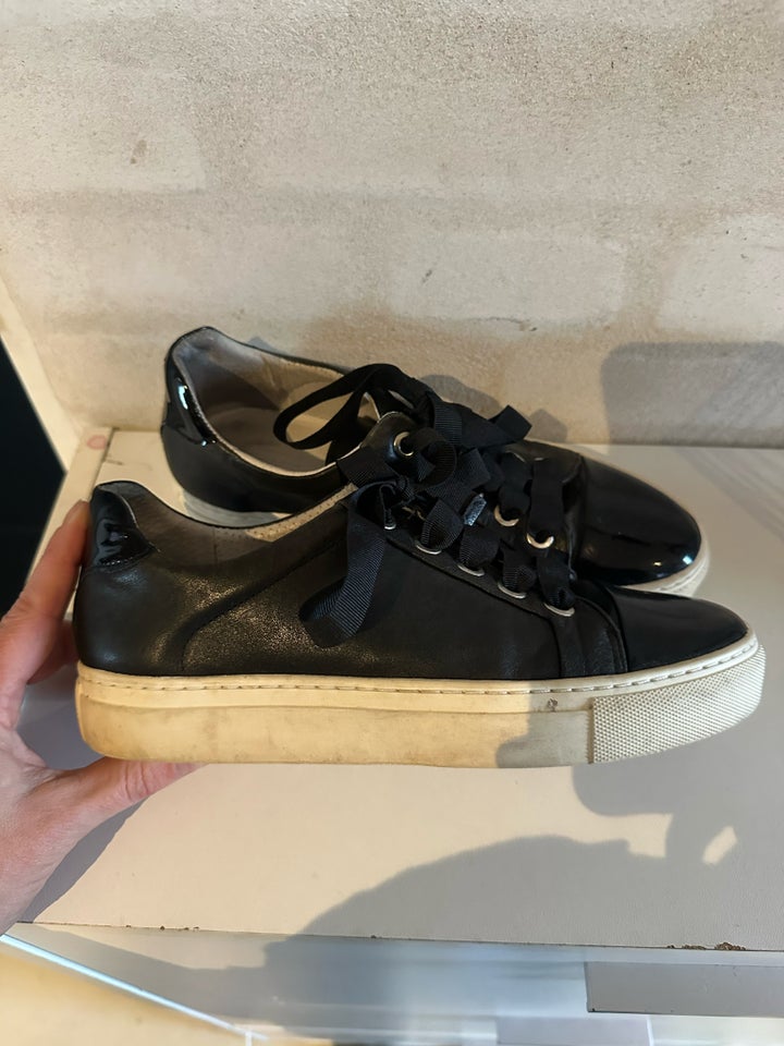 Sneakers, str. 39, Billi Bi