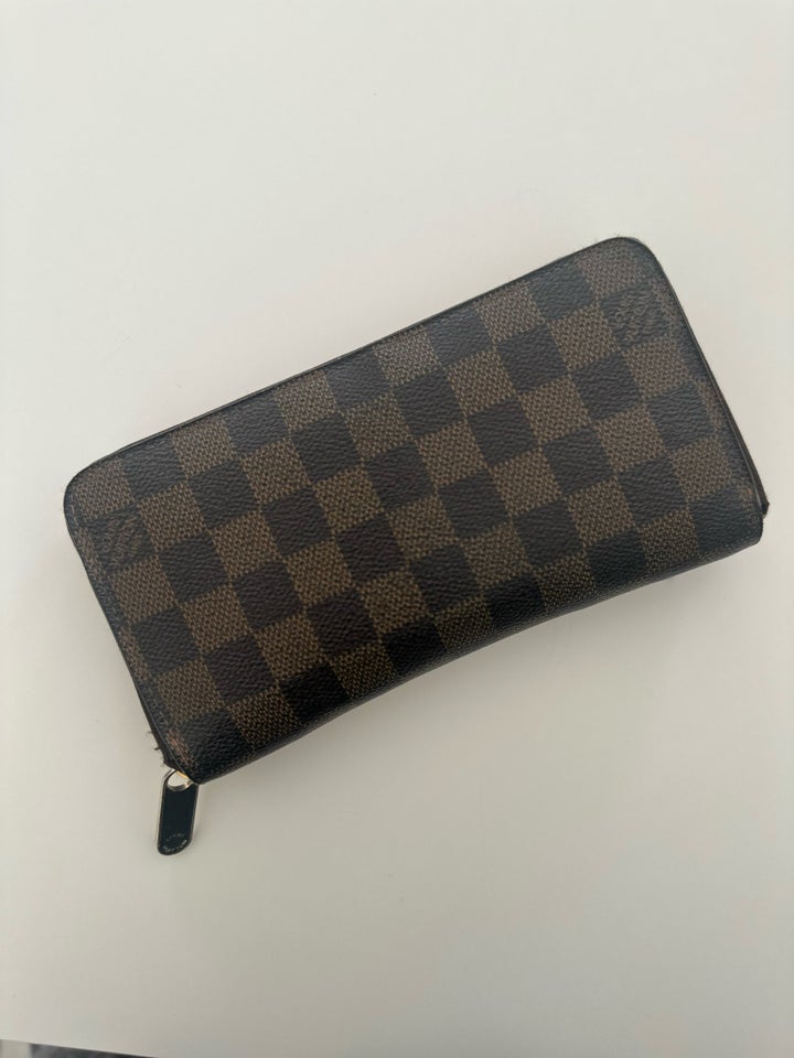 Pung, Louis vuitton