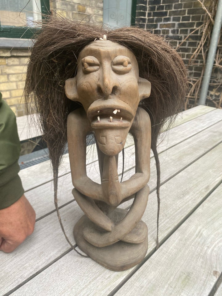 Afrikansk skulptur, Ved ikke,