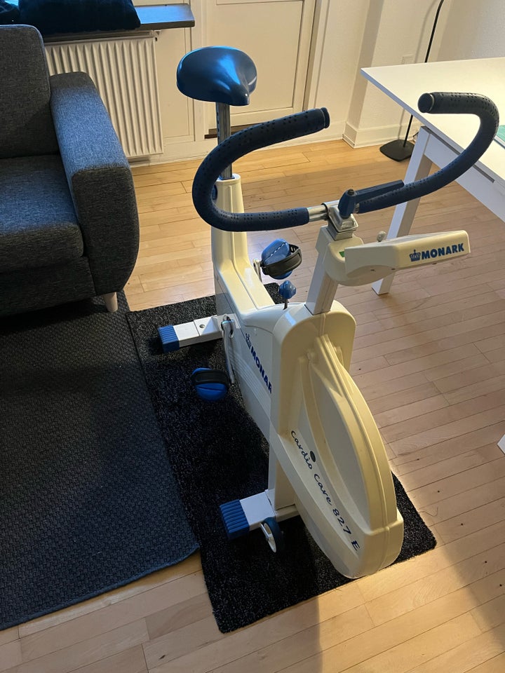 Motionscykel, Monark Cardio Care