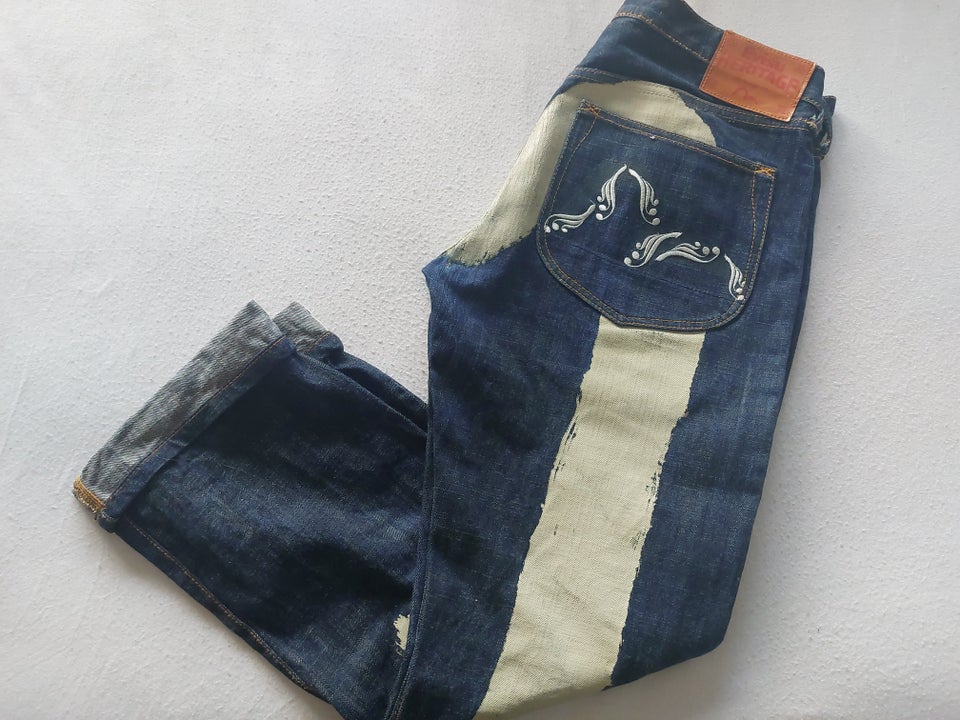 Jeans, EVISU Heritage, str. 34