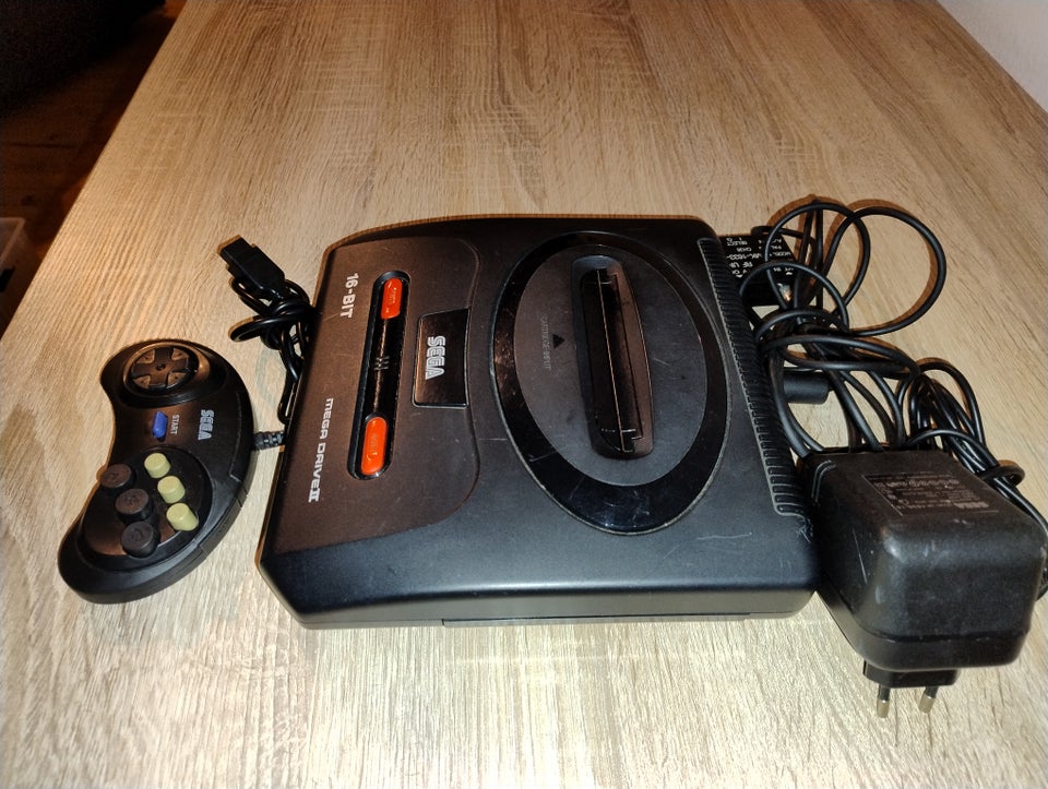 Sega Mega Drive 2, spillekonsol,