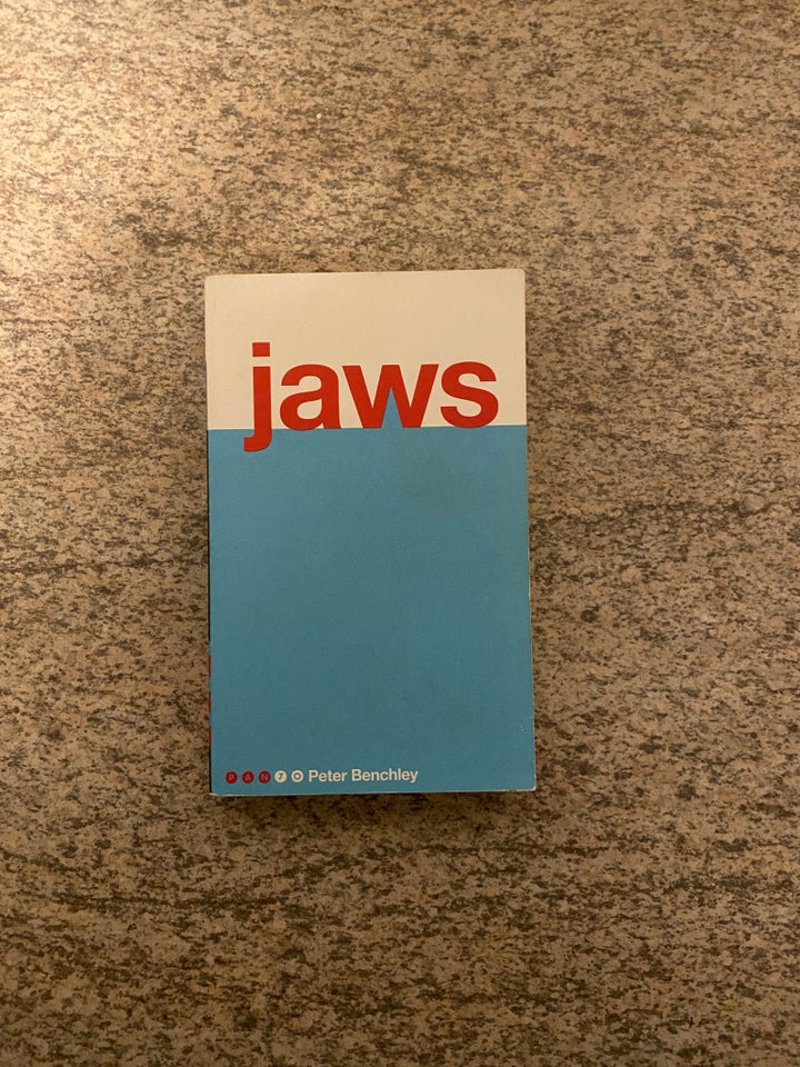 Jaws, Peter Benchley, genre: roman