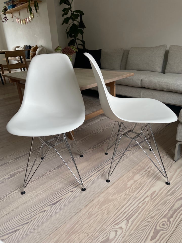 Eames DSR Stol