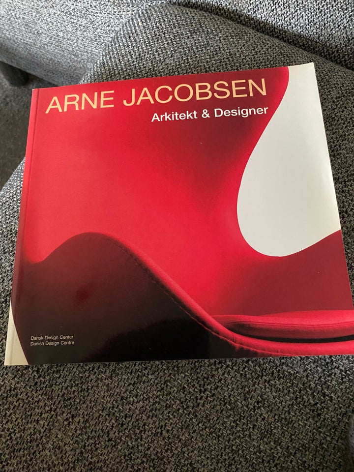 ARNE JACOBSEN ARCHITECT 