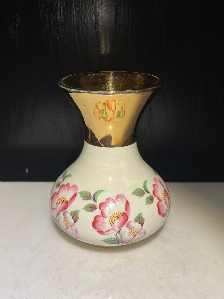 Vase, Lille porcelænsvase,