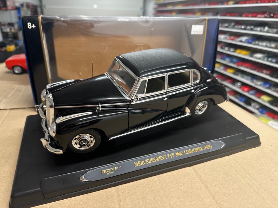 Modelbil, Mercedes 300C 300 C