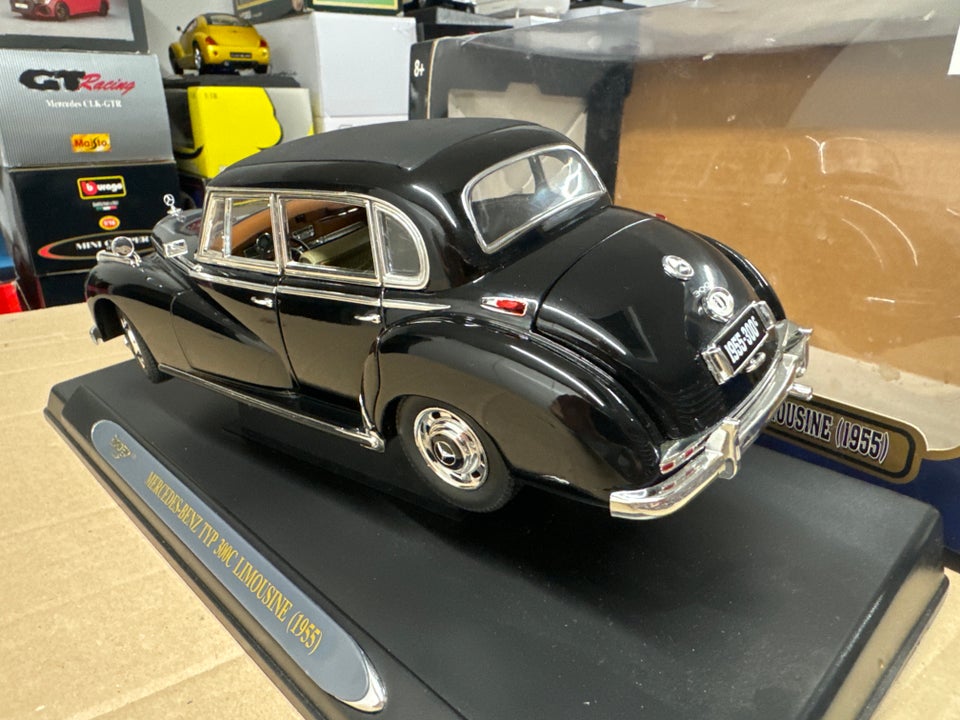 Modelbil, Mercedes 300C 300 C