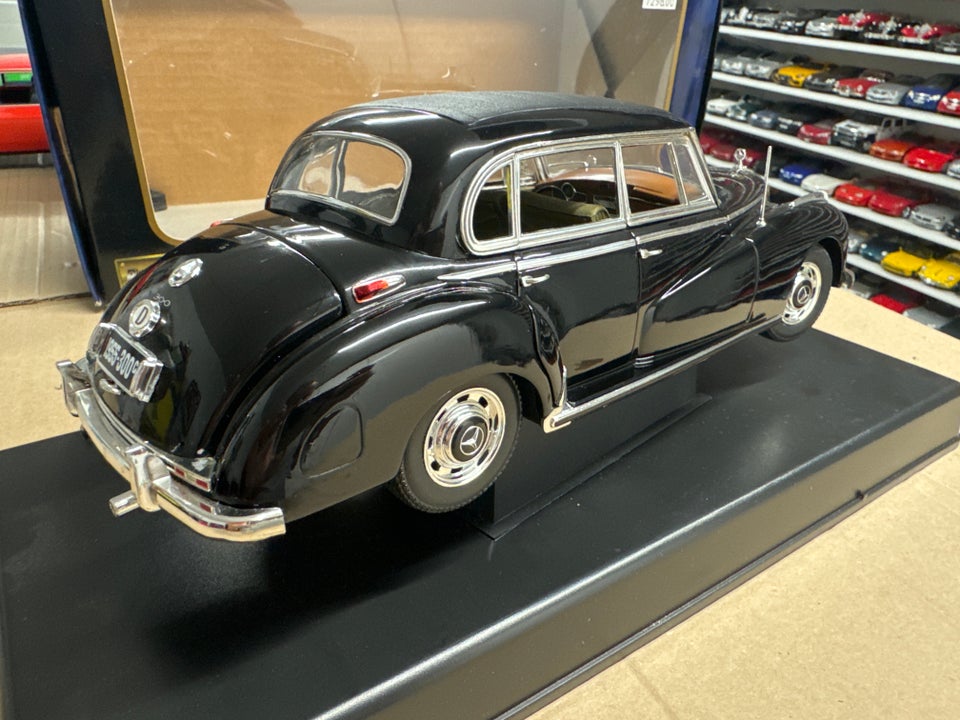 Modelbil, Mercedes 300C 300 C