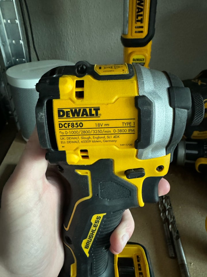 Skruemaskine, Dewalt dcf850