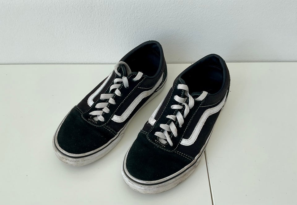 Sneakers str 36 Vans