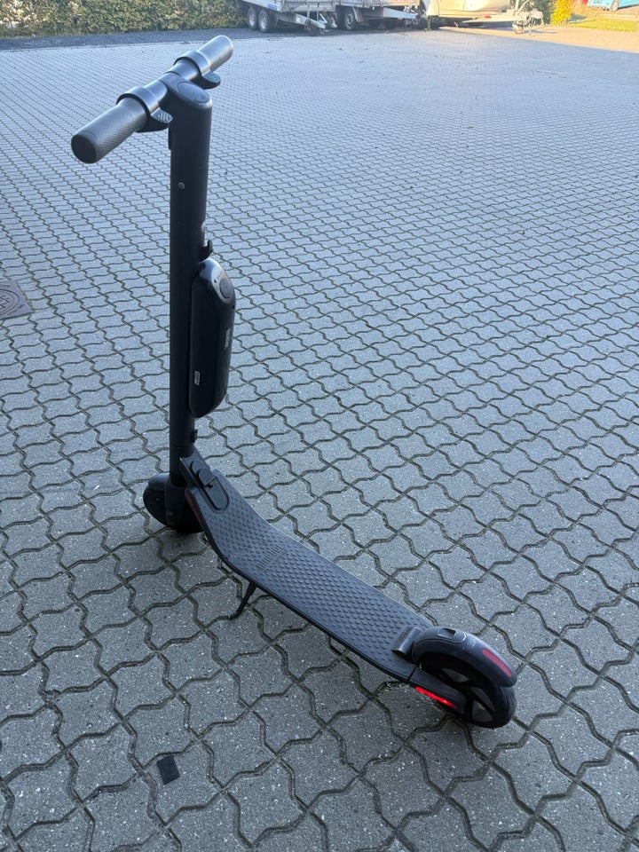 El-løbehjul, Ninebot by Segway