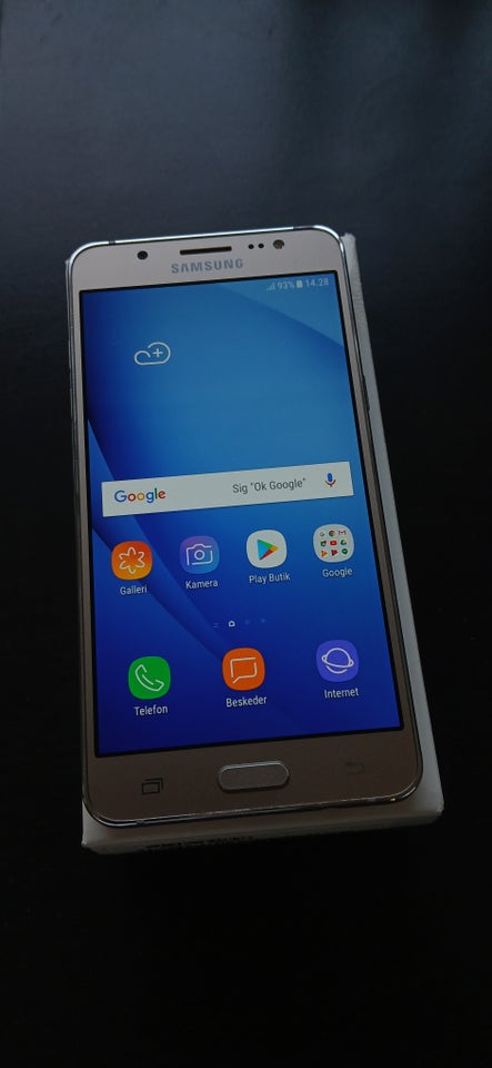 Samsung Galaxy j5, God