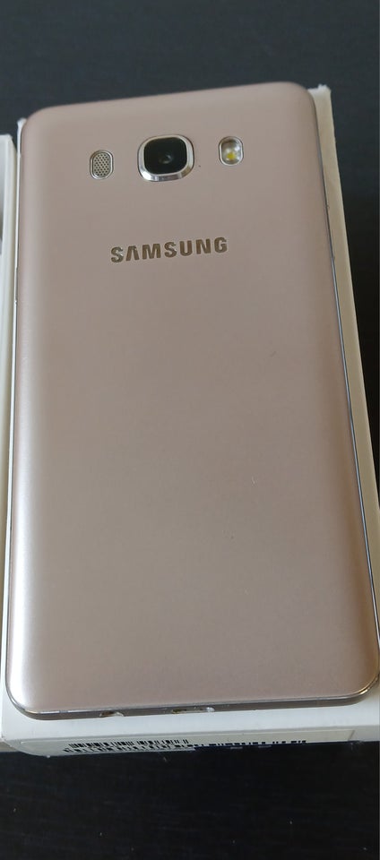 Samsung Galaxy j5, God