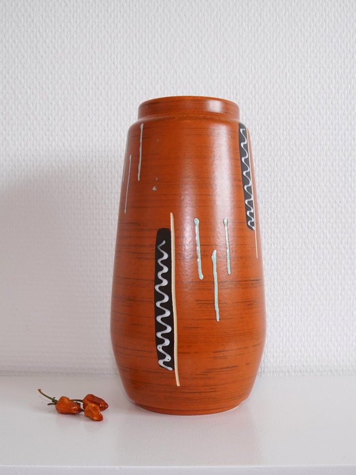 Keramik vase i orange glasur med