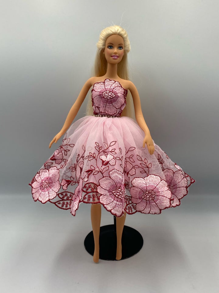 Barbie, Fe kjoler