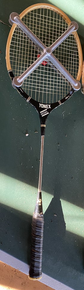 Badmintonketsjer Yonex 400