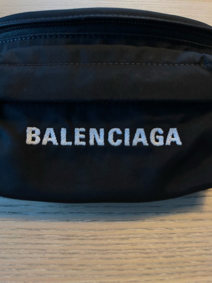 Bæltetaske, Balenciaga