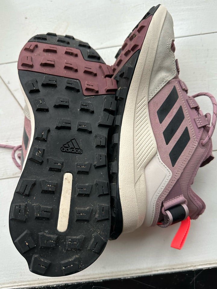 Sportssko, str. 40, Adidas