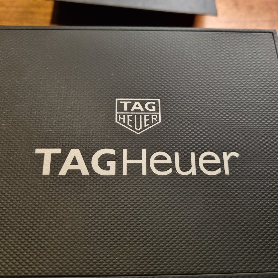 Herreur, Tag Heuer