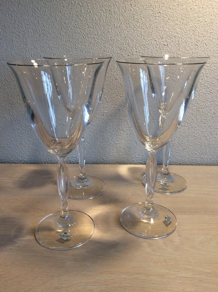 Glas Vinglas Klingenbrunn