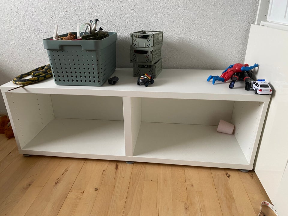 Ikea bestå skab  Ikea