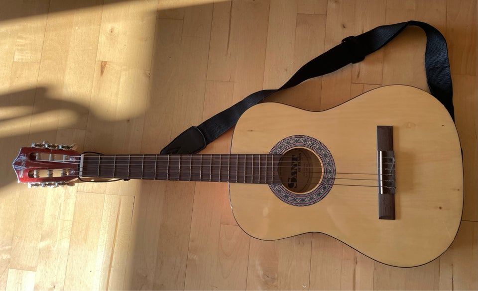 Skøn begynder guitar  Sant Guitar