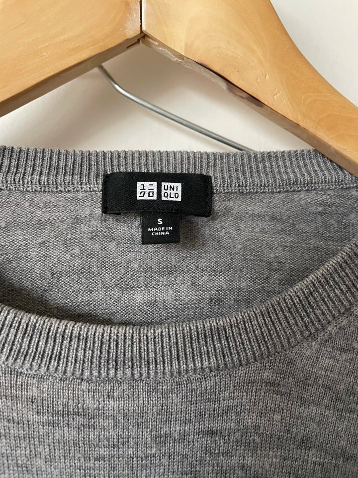 Sweater, Uniqlo, str. 36