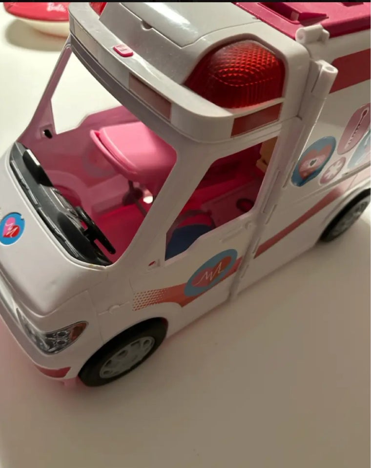 Barbie, Ambulance