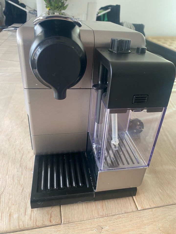 Kaffemaskine Nespresso Delonghi