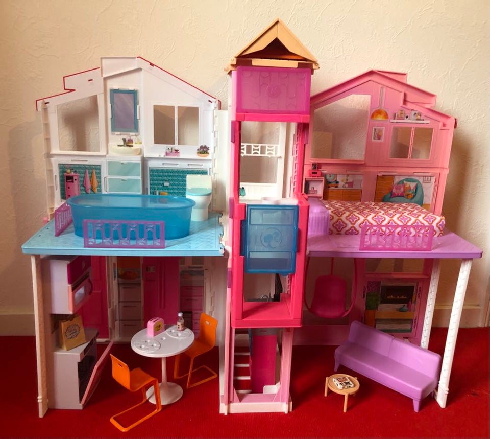 Dukkehus, Barbie Malibu Town House