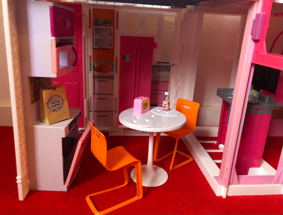 Dukkehus, Barbie Malibu Town House