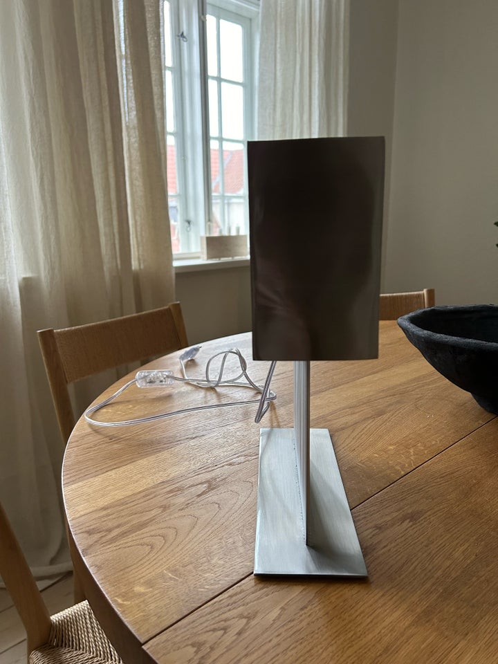 Lampe, HM home