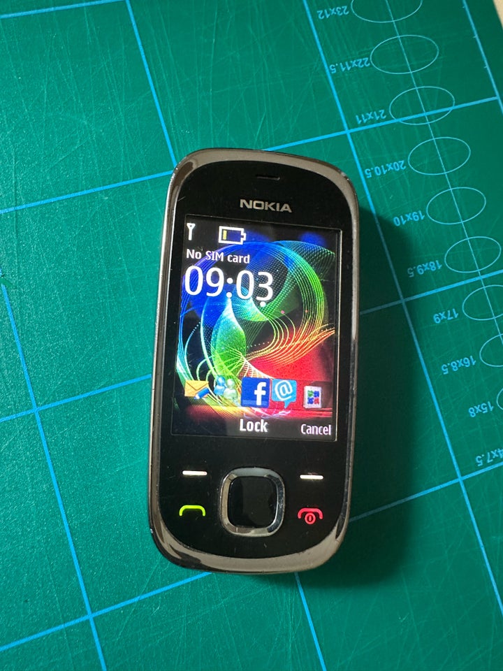 Nokia 7230 God